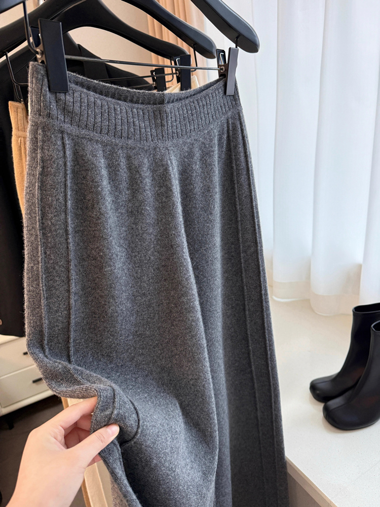 Off-White Knit Wide-Leg Pants for Women - Fall Winter Casual Straight-Leg Loose Sweatpants - Cropped and Full Length - Image 4