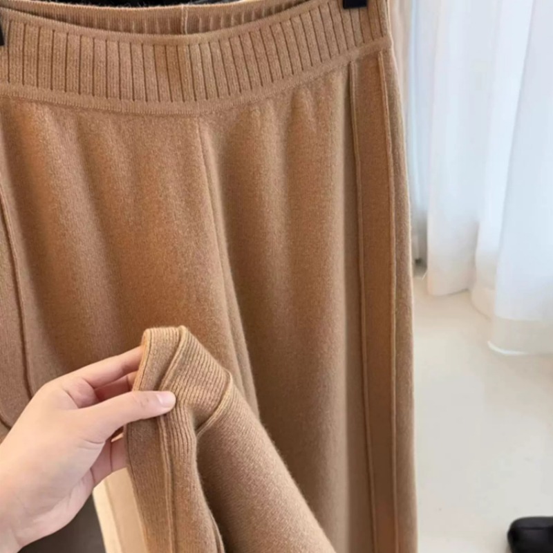 Off-White Knit Wide-Leg Pants for Women - Fall Winter Casual Straight-Leg Loose Sweatpants - Cropped and Full Length - Image 5