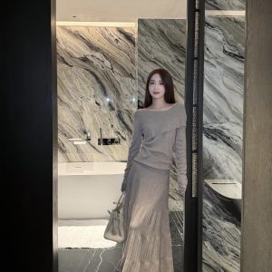 French Style Two-Piece Knit Sweater and High-Waist Skirt Set for Women